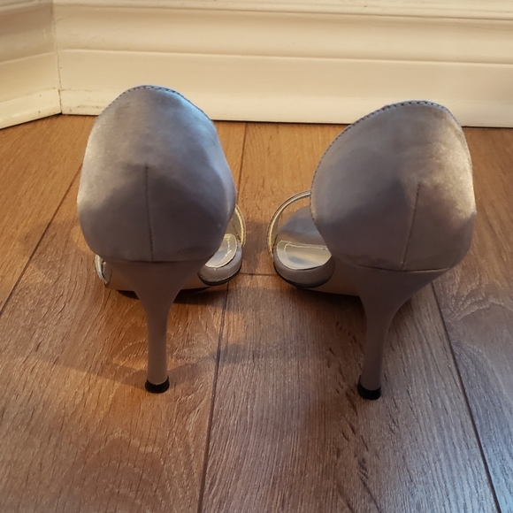 Silver heels - Picture 4 of 4